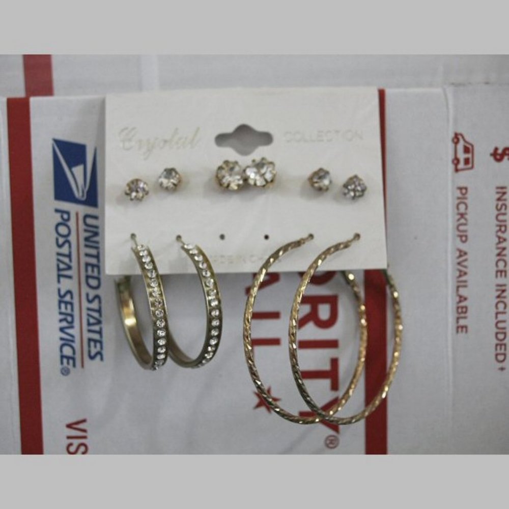 5 pairs of earrings NWT